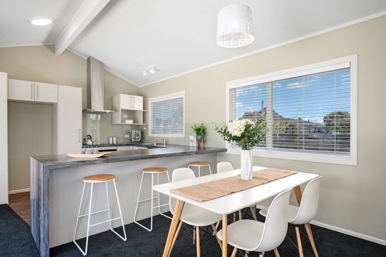 Photo of property in 16 Gloucester Road, Mount Maunganui, 3116