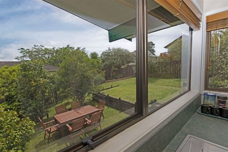 Photo of property in 180 Universal Drive, Henderson, Auckland, 0610