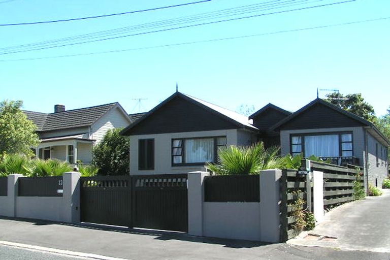 Photo of property in 13a Faulkner Road, Northcote Point, Auckland, 0627