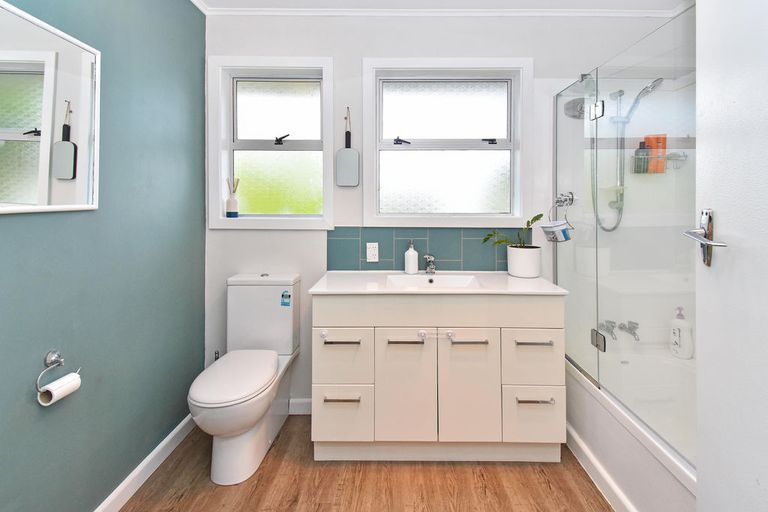 Photo of property in 15 Rembrandt Place, Opaheke, Papakura, 2113