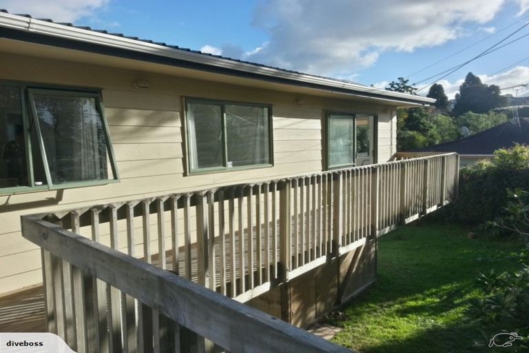 Photo of property in 12a Seaton Road, Murrays Bay, Auckland, 0630