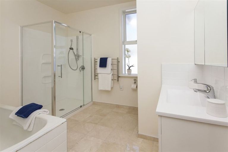 Photo of property in 18 Innes Road, St Albans, Christchurch, 8052