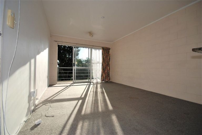 Photo of property in 8/19a Verbena Road, Birkdale, Auckland, 0626