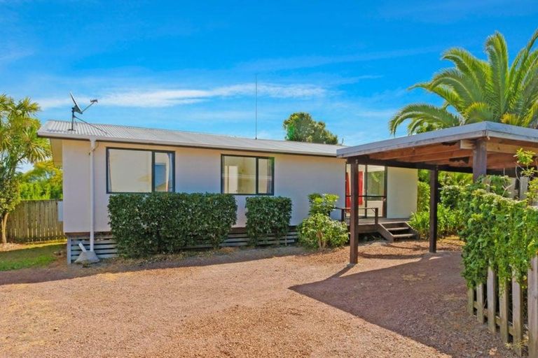 Photo of property in 23a Bedford Street, Te Atatu South, Auckland, 0610