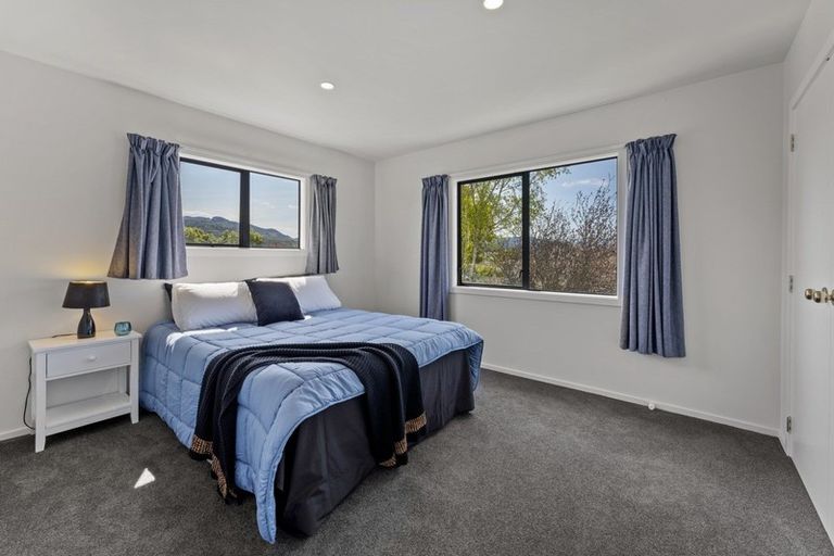 Photo of property in 22 Granville Street, Silverstream, Upper Hutt, 5019