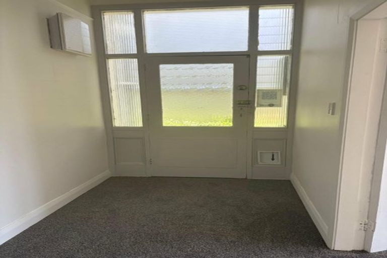 Photo of property in 22 Lawrence Street, Newtown, Wellington, 6021