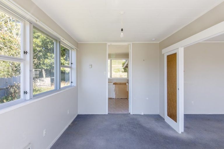 Photo of property in Ex Awariki School, 667 Mangahei Road, Te Uri, Dannevirke, 4973