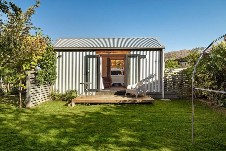 Photo of property in 8 Kawarau Place, Frankton, Queenstown, 9300