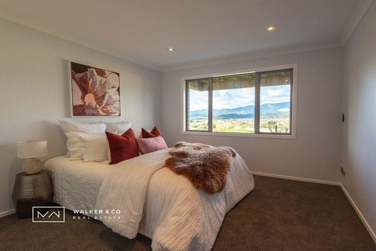 Photo of property in 25a Riverstone Drive, Riverstone Terraces, Upper Hutt, 5018
