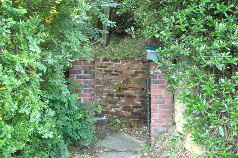 Photo of property in 3 Totara Street, Ravensbourne, Dunedin, 9022