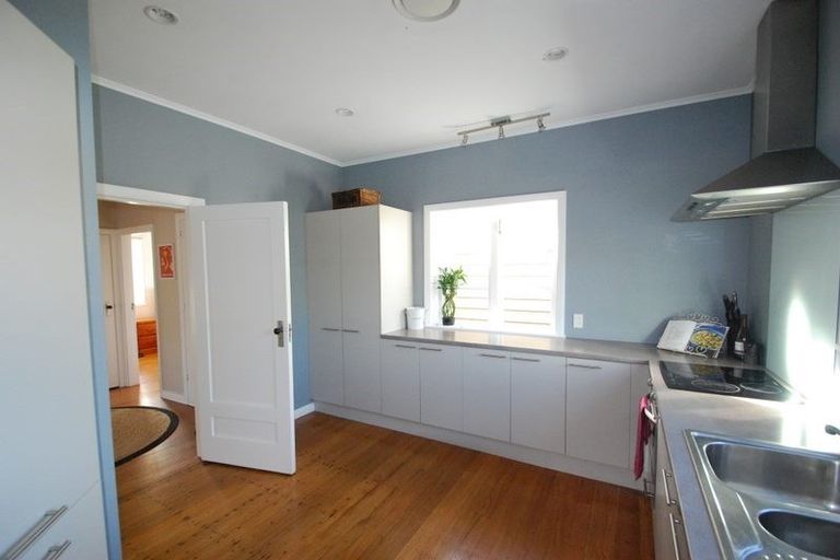 Photo of property in 69 Waiwhetu Road, Waterloo, Lower Hutt, 5011