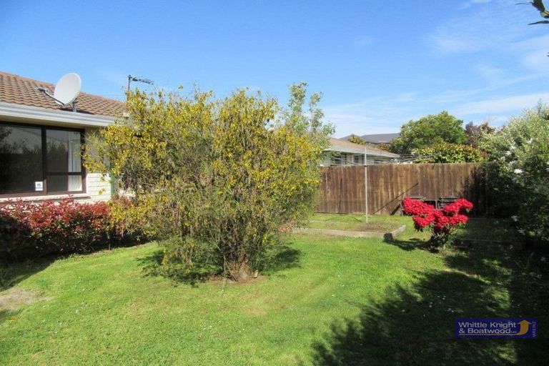 Photo of property in 1/74a Jeffreys Road, Fendalton, Christchurch, 8052