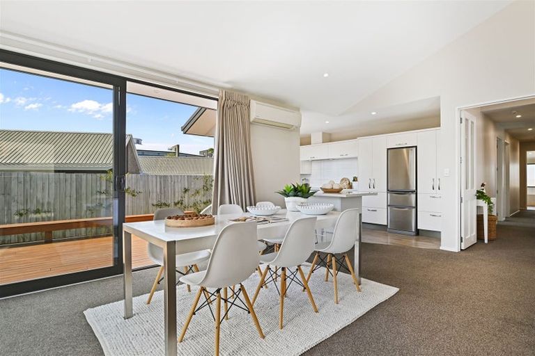 Photo of property in 56 Mcfaddens Road, St Albans, Christchurch, 8052