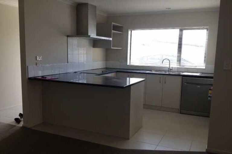 Photo of property in 83 Tiriwa Drive, Massey, Auckland, 0614