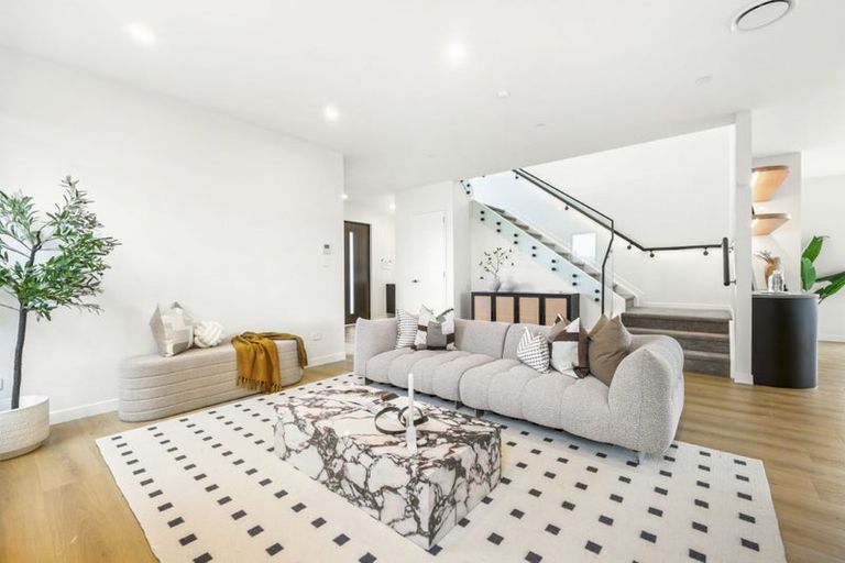 Photo of property in 29 Streamview Way, Long Bay, Auckland, 0630