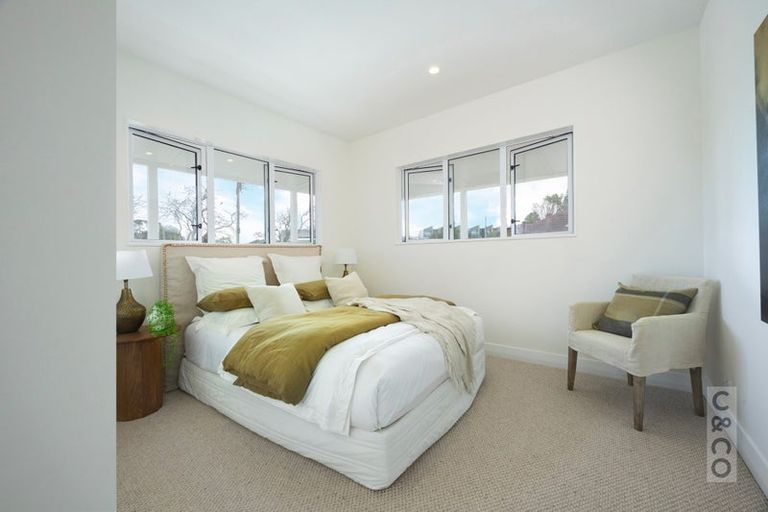 Photo of property in 15 Edward Street, Riverhead, 0820