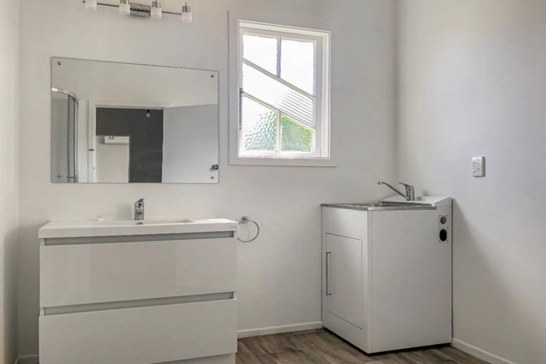 Photo of property in 19 Ruapehu Street, Castlecliff, Wanganui, 4501