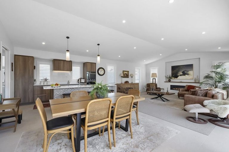 Photo of property in 62 Pendarves Street, New Plymouth, 4310