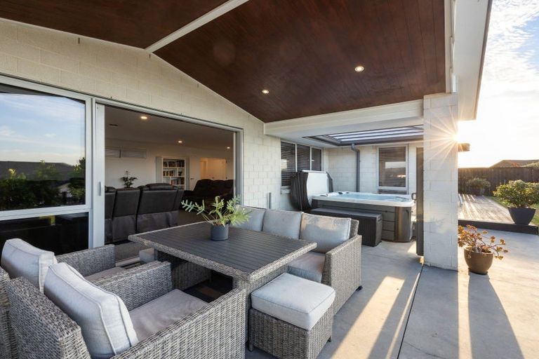 Photo of property in 21 Brywood Rise, Flagstaff, Hamilton, 3210