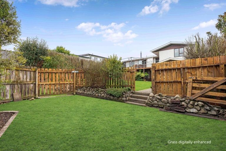 Photo of property in 17 Puriri Crescent, Lansdowne, Masterton, 5810