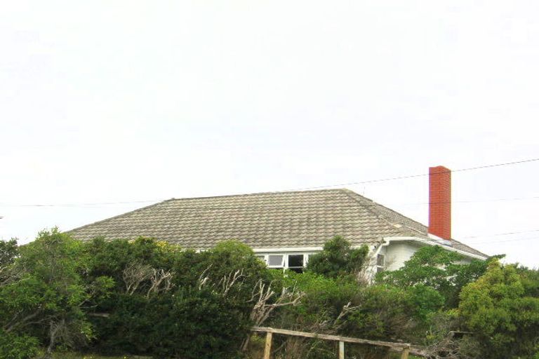 Photo of property in 6 Himalaya Crescent, Khandallah, Wellington, 6035