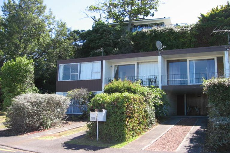 Photo of property in 3/34 Sylvan Avenue, Milford, Auckland, 0620