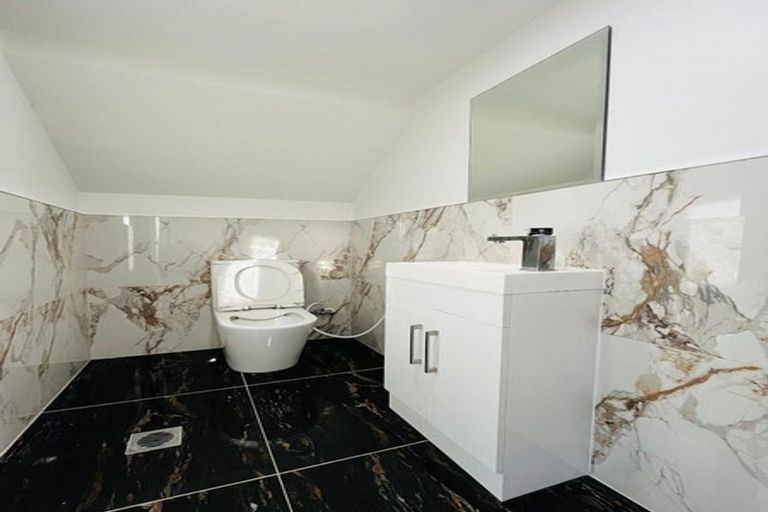 Photo of property in 10a Benton Place, Manurewa, Auckland, 2102