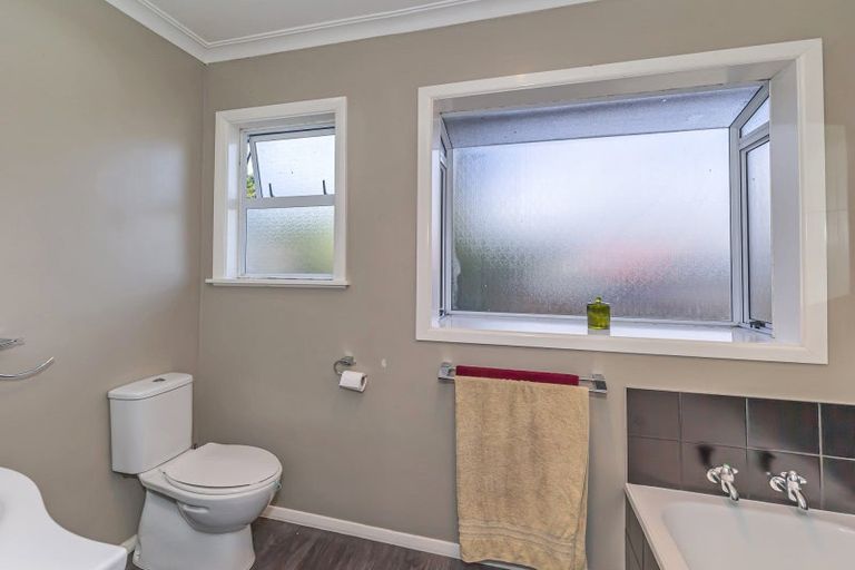 Photo of property in 7 Highbury Drive, Levin, 5510