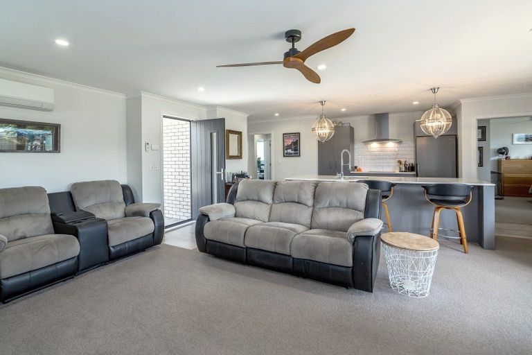 Photo of property in 370 High Street South, Carterton, 5713