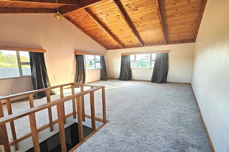 Photo of property in 9a Normanby Street, Fitzroy, New Plymouth, 4312