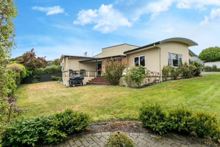 Photo of property in 46 Rochfort Road, Havelock North, 4130