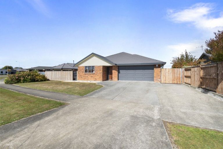 Photo of property in 42 Peter Hall Drive, Kelvin Grove, Palmerston North, 4414