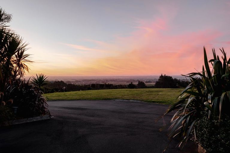 Photo of property in 191 Ngahere Park Road, Turitea, Palmerston North, 4472