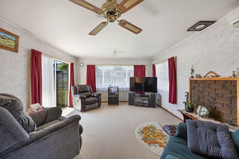 Photo of property in 79 Oreil Avenue, West Harbour, Auckland, 0618