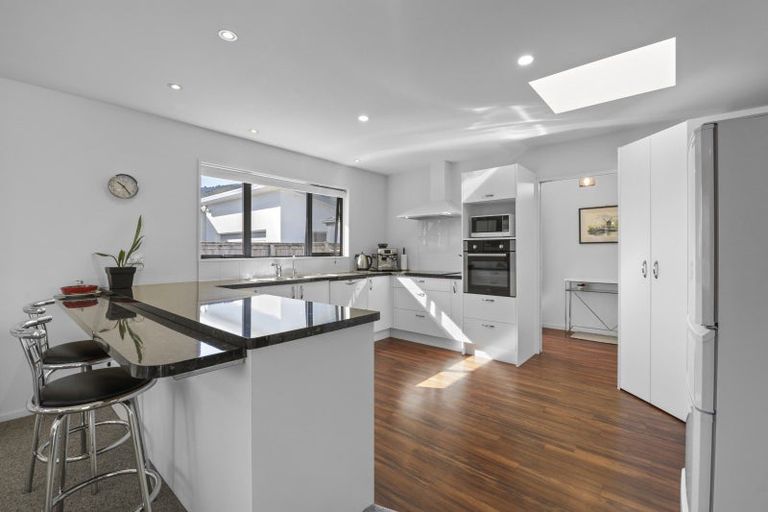 Photo of property in 5 Whitby Close, Waikawa, Picton, 7220