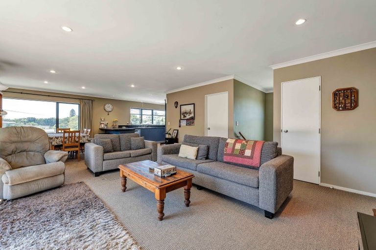 Photo of property in 30 Moulton Street, Moturoa, New Plymouth, 4310