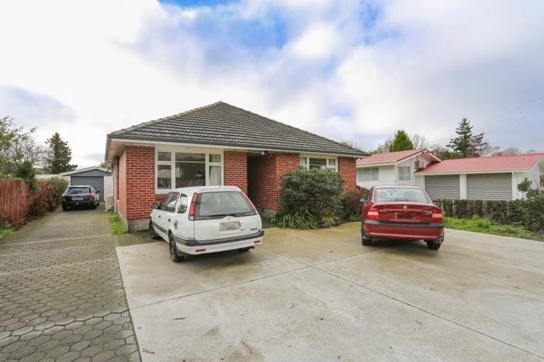 Photo of property in 3 Milnebank Street, Upper Riccarton, Christchurch, 8041