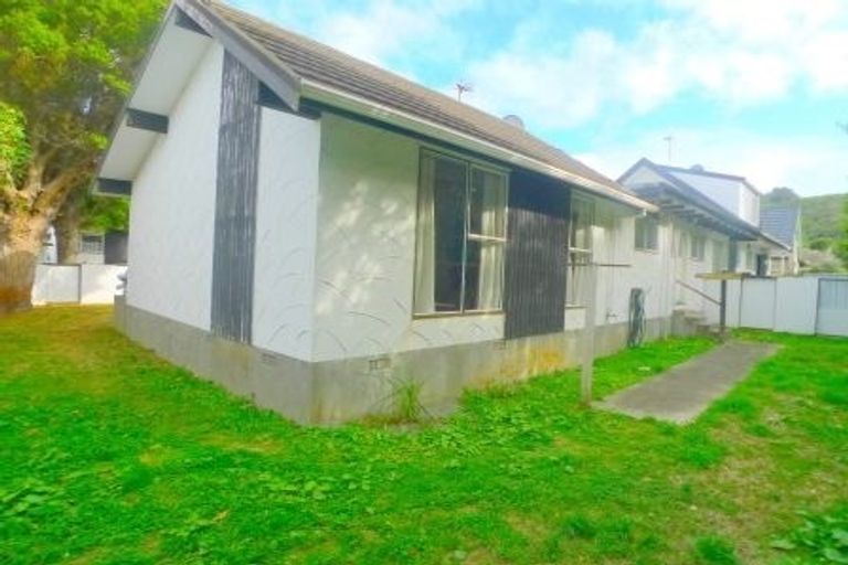 Photo of property in 44 Weka Street, Miramar, Wellington, 6022