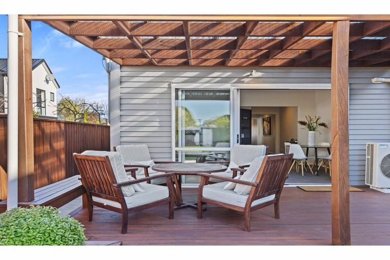 Photo of property in 41 Winton Street, St Albans, Christchurch, 8014