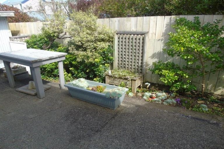 Photo of property in 2/3 Ngaio Gorge Road, Ngaio, Wellington, 6035