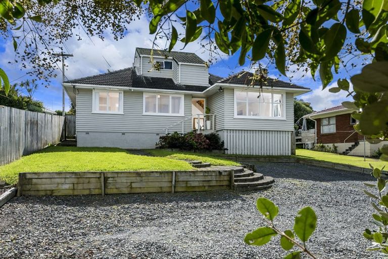 Photo of property in 2/13 Manuka Road, Bayview, Auckland, 0629