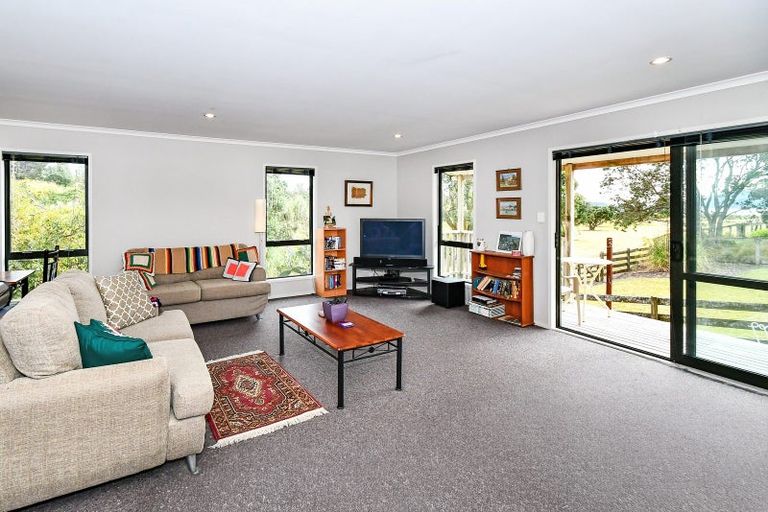 Photo of property in 130 Maunsell Road, Port Waikato, 2695