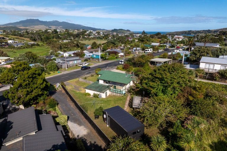 Photo of property in 32 Government Road, Raglan, 3225