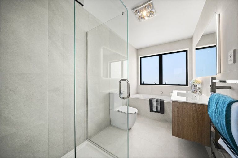 Photo of property in 165 Kerepi Street, Westgate, 0814