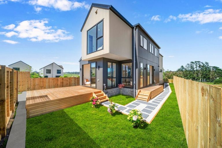 Photo of property in 165 Kerepi Street, Westgate, 0814