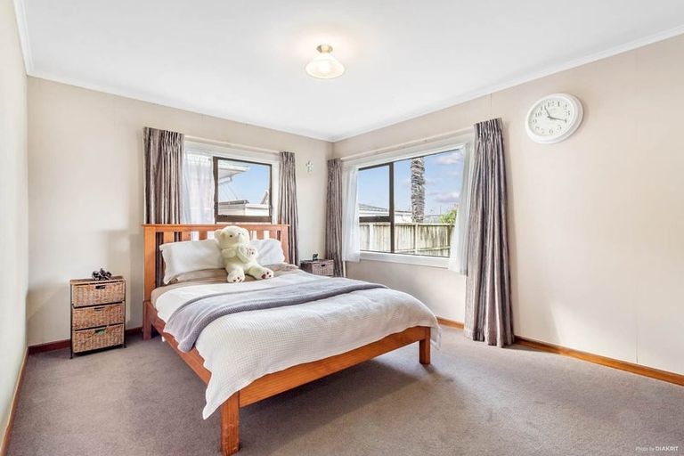 Photo of property in 6 Scott Road, Papakura, 2110