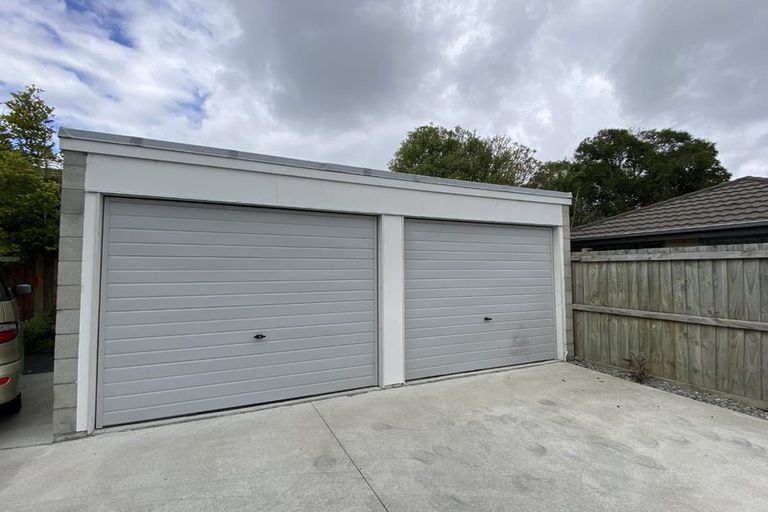 Photo of property in 2/12 North Avon Road, Richmond, Christchurch, 8013