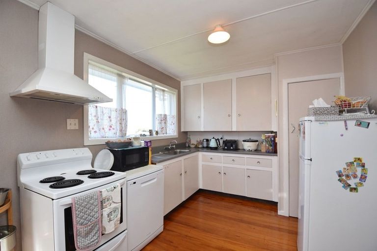 Photo of property in 19 Dunbeath Crescent, Kew, Invercargill, 9812