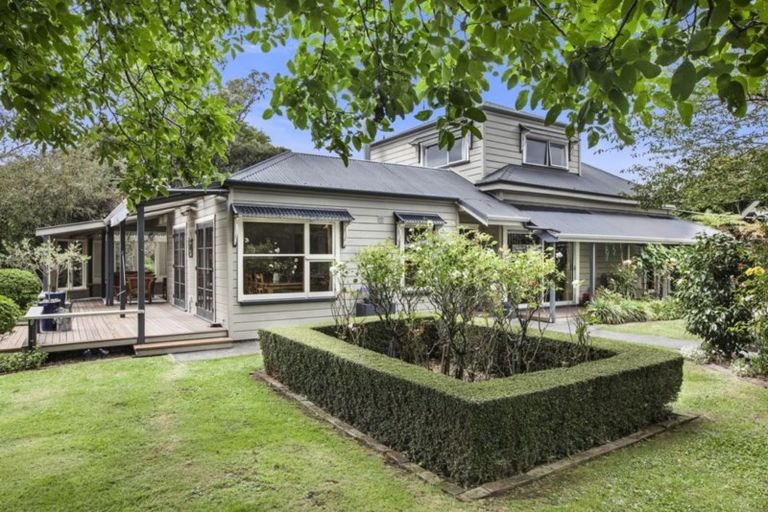 Photo of property in 6 Robinsons Road, Halswell, Christchurch, 7674