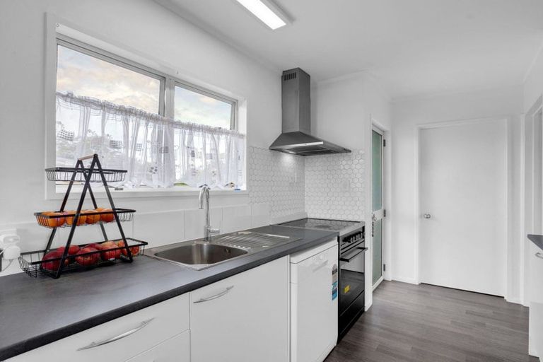 Photo of property in 33 Hyde Avenue, Nawton, Hamilton, 3200